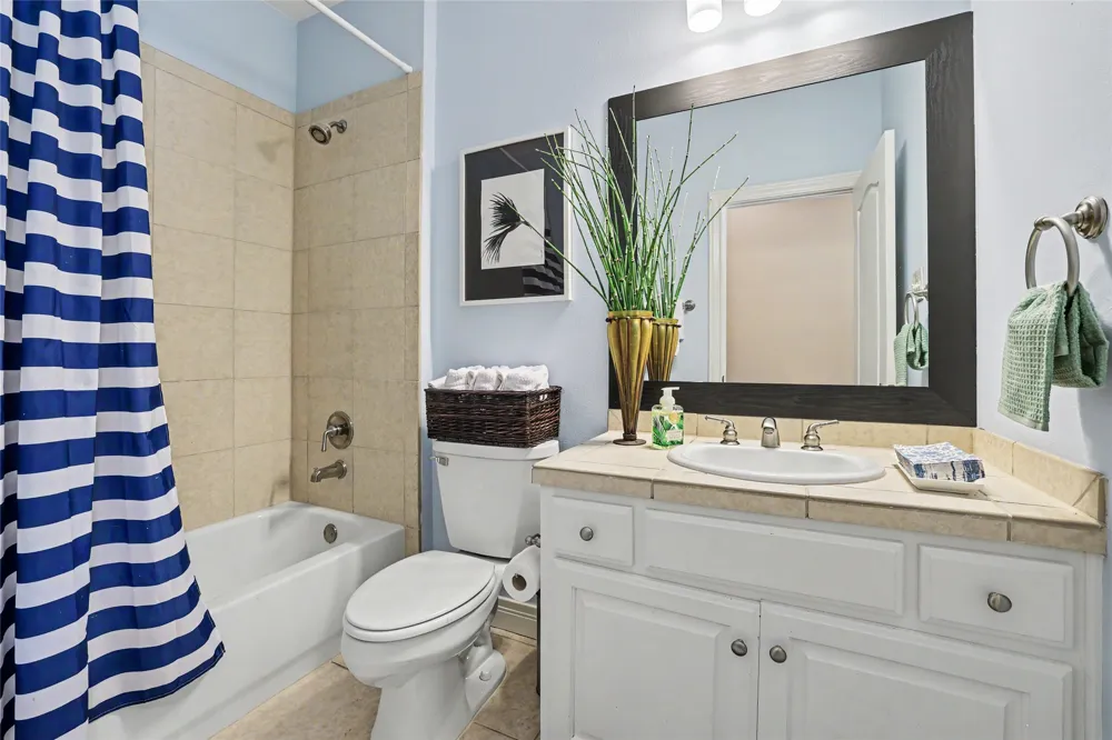 4704 Milburn Lane #A Austin, TX 78702