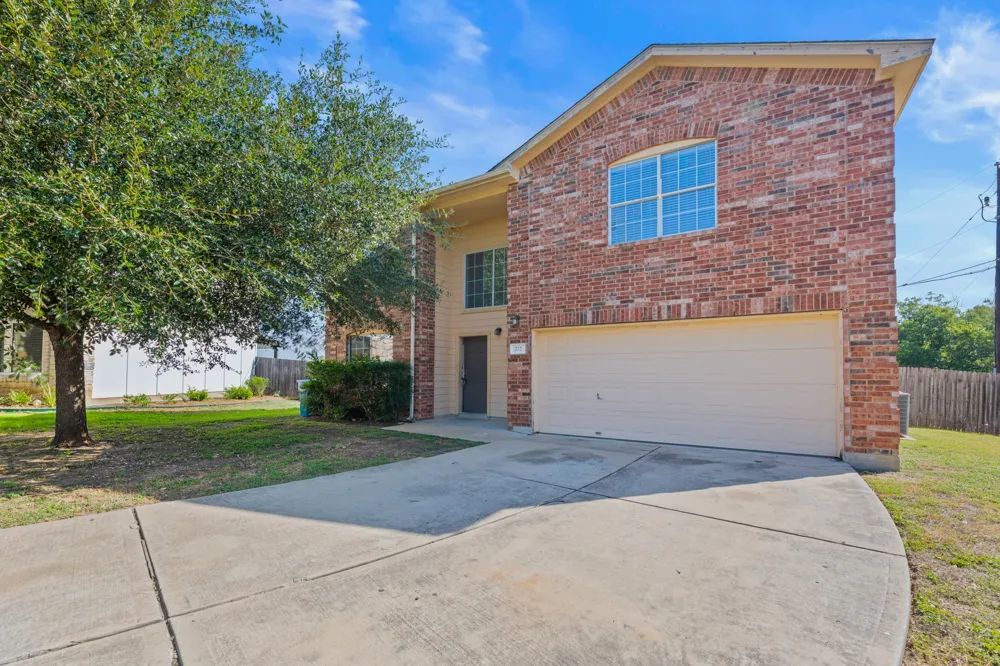 722 Lavaca Loop Elgin, TX 78621