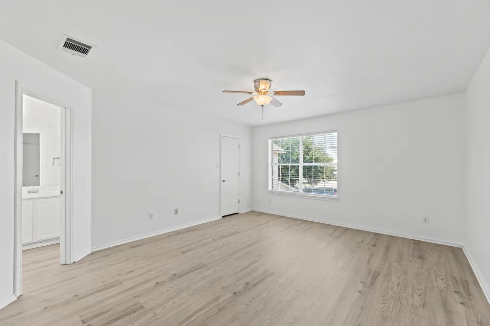 722 Lavaca Loop Elgin, TX 78621