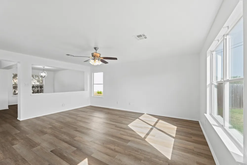 722 Lavaca Loop Elgin, TX 78621