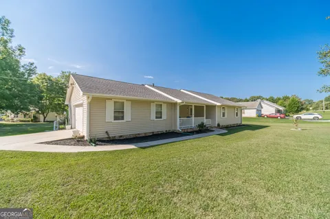 3520 Camelot CT