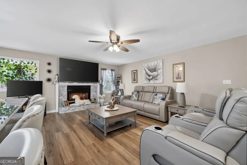 3520 Camelot CT Loganville, GA 30052
