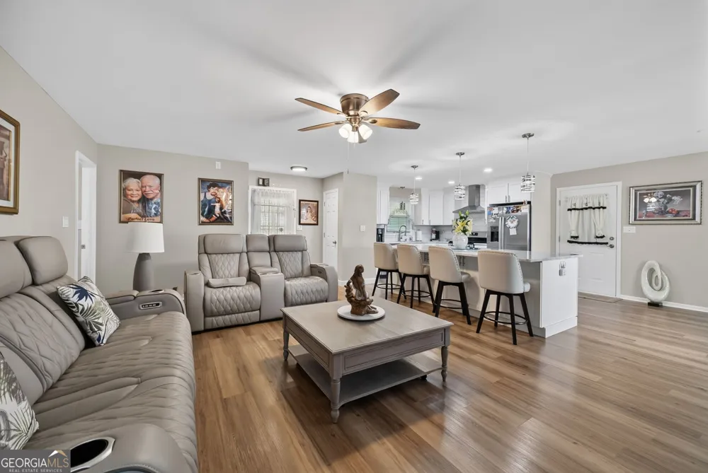 3520 Camelot CT Loganville, GA 30052