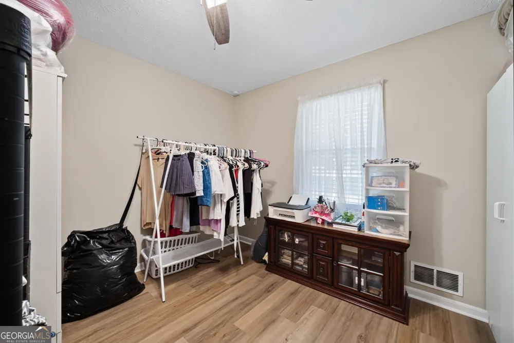 3520 Camelot CT Loganville, GA 30052