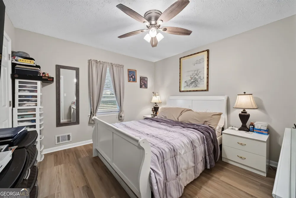 3520 Camelot CT Loganville, GA 30052