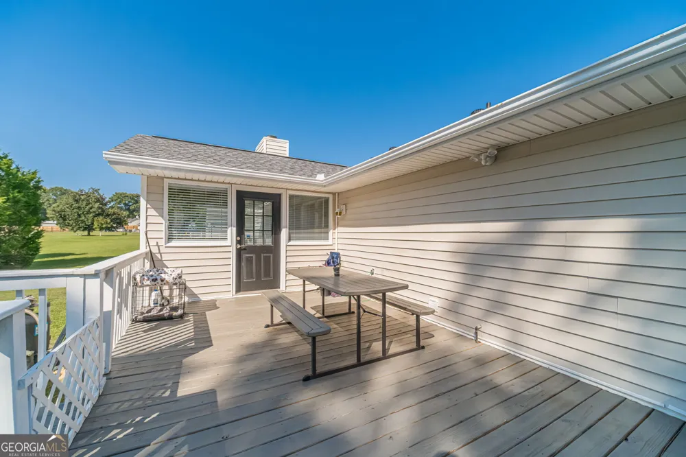 3520 Camelot CT Loganville, GA 30052
