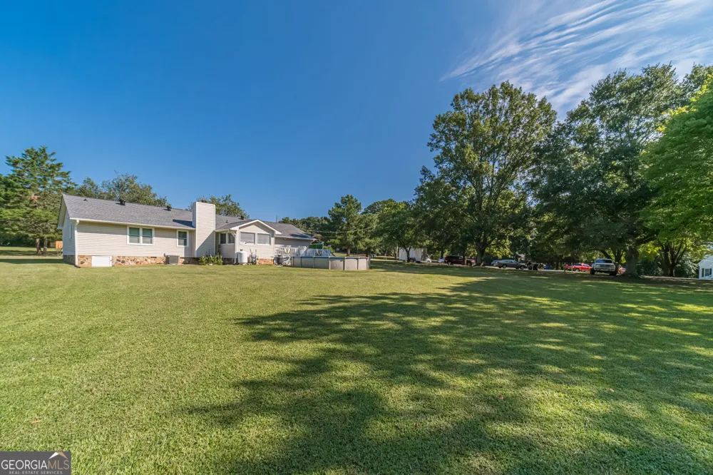 3520 Camelot CT Loganville, GA 30052