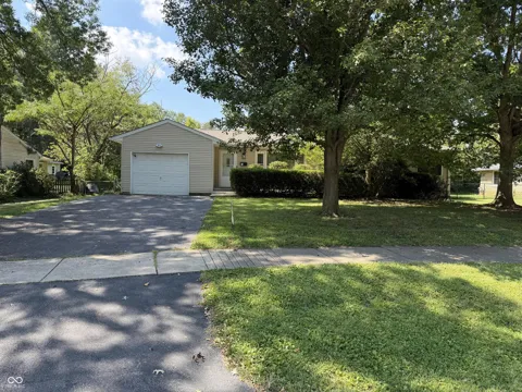 323 Hillsdale Drive