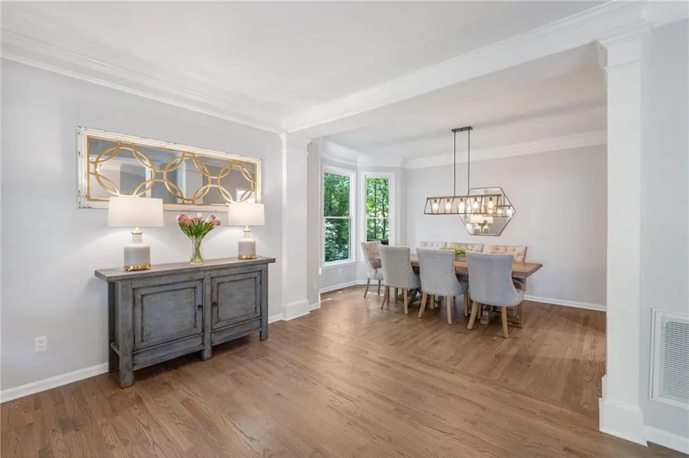 3060 Burlingame Drive Roswell, GA 30075