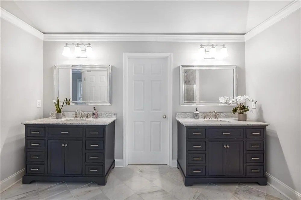 3060 Burlingame Drive Roswell, GA 30075