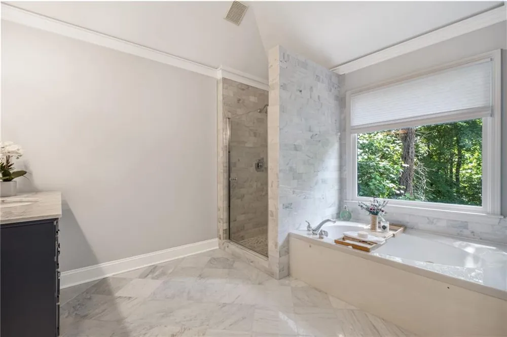 3060 Burlingame Drive Roswell, GA 30075