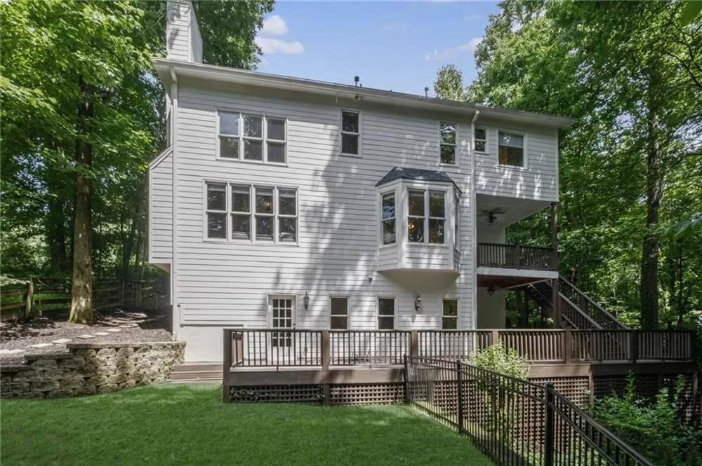 3060 Burlingame Drive Roswell, GA 30075