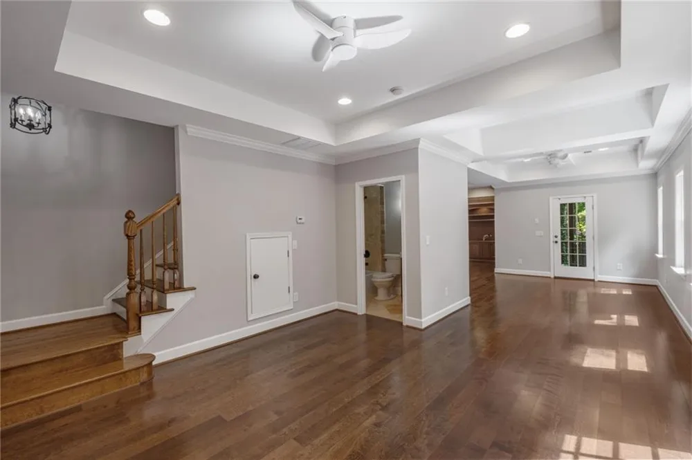 3060 Burlingame Drive Roswell, GA 30075