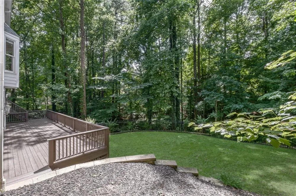 3060 Burlingame Drive Roswell, GA 30075