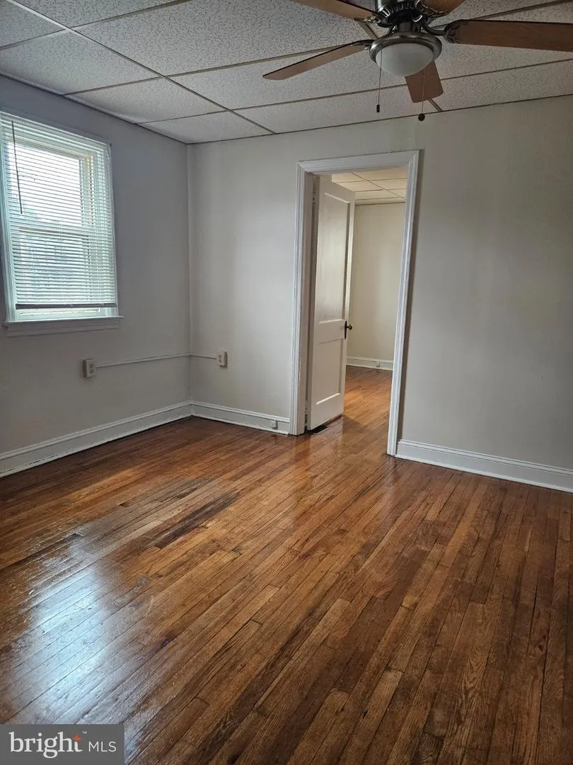 2761 JENKINTOWN ROAD Glenside, PA 19038