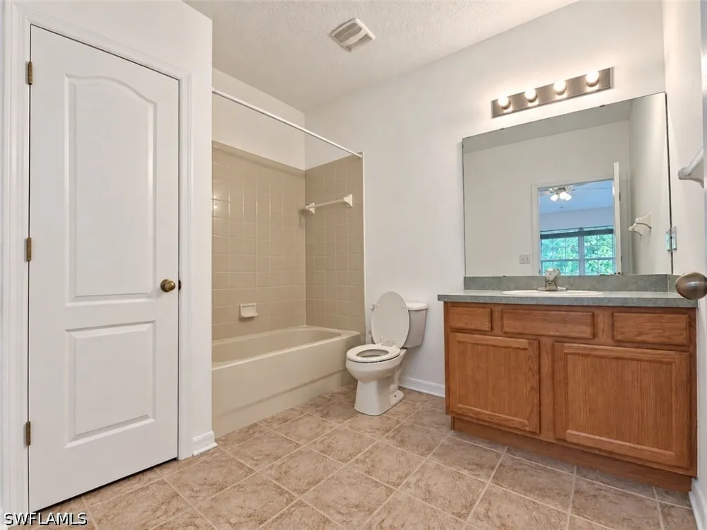 ELDERWOOD DRIVE Wesley Chapel, FL 33543