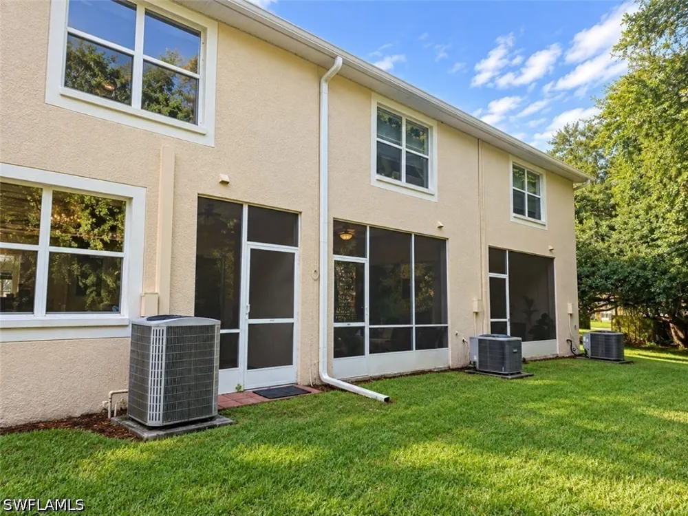 ELDERWOOD DRIVE Wesley Chapel, FL 33543