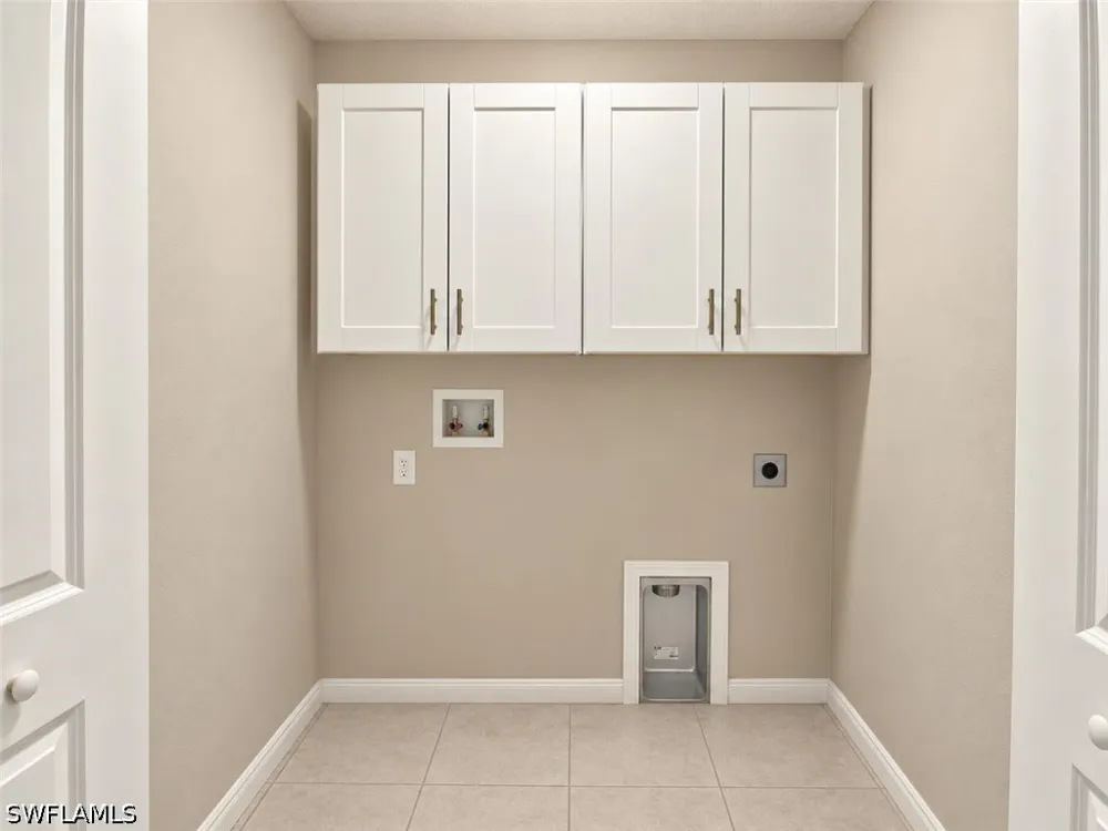 LYONIA LANE Land O Lakes, FL 34637