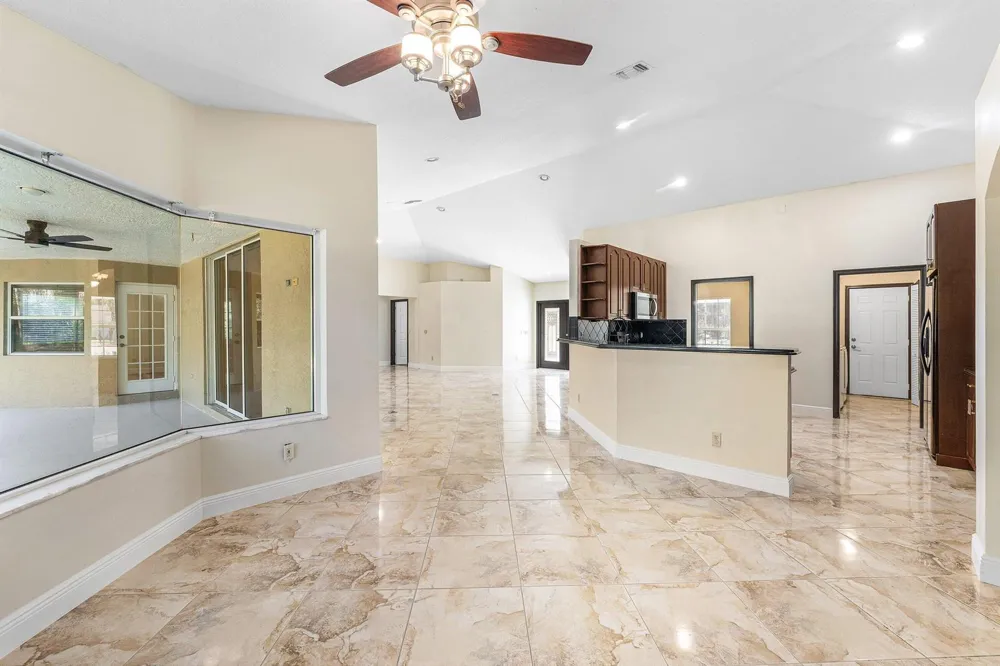17109 MURCOTT BOULEVARD 