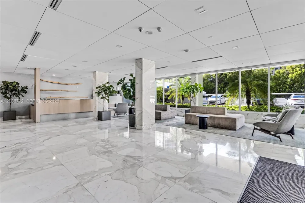 199 Ocean Lane Dr #206 Key Biscayne, FL 33149