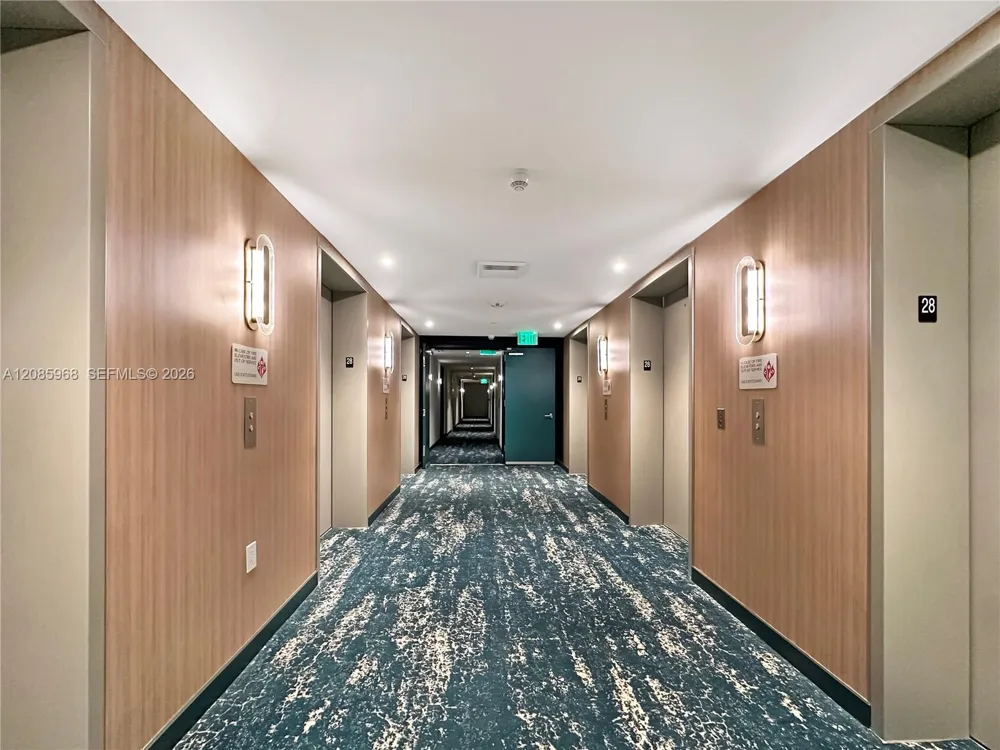 77 SE 5th St #2814 Miami, FL 33131