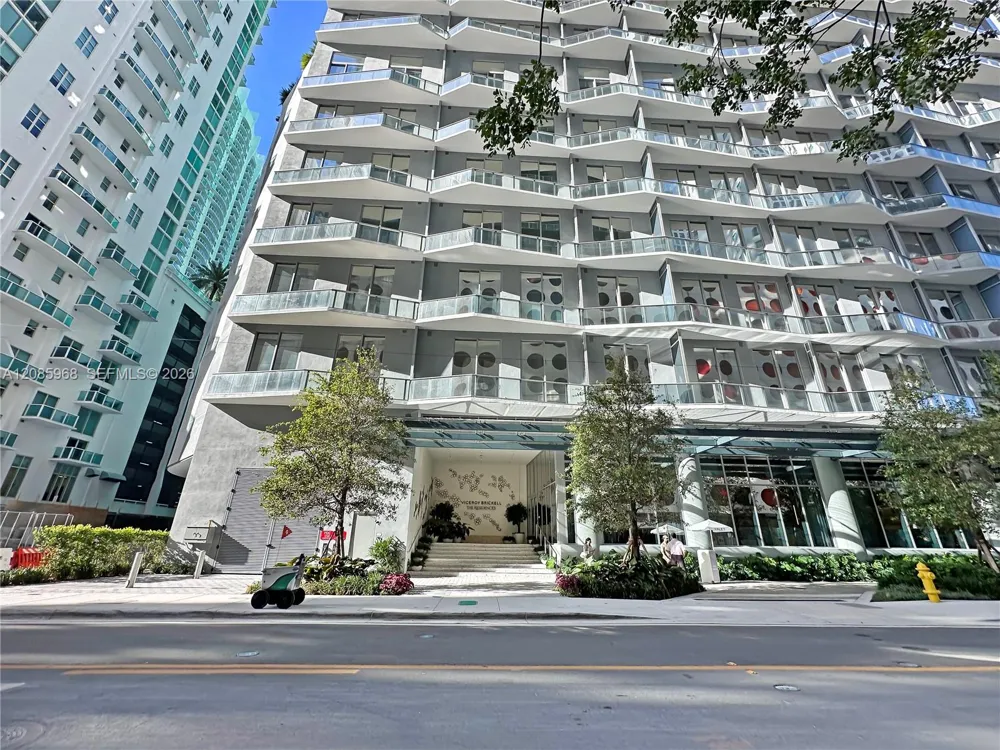 77 SE 5th St #2814 Miami, FL 33131
