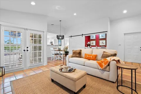 2542 Bedford Mews Drive