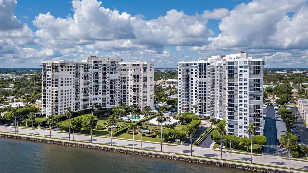 1801 S FLAGLER DRIVE #906 West Palm Beach, FL 33401