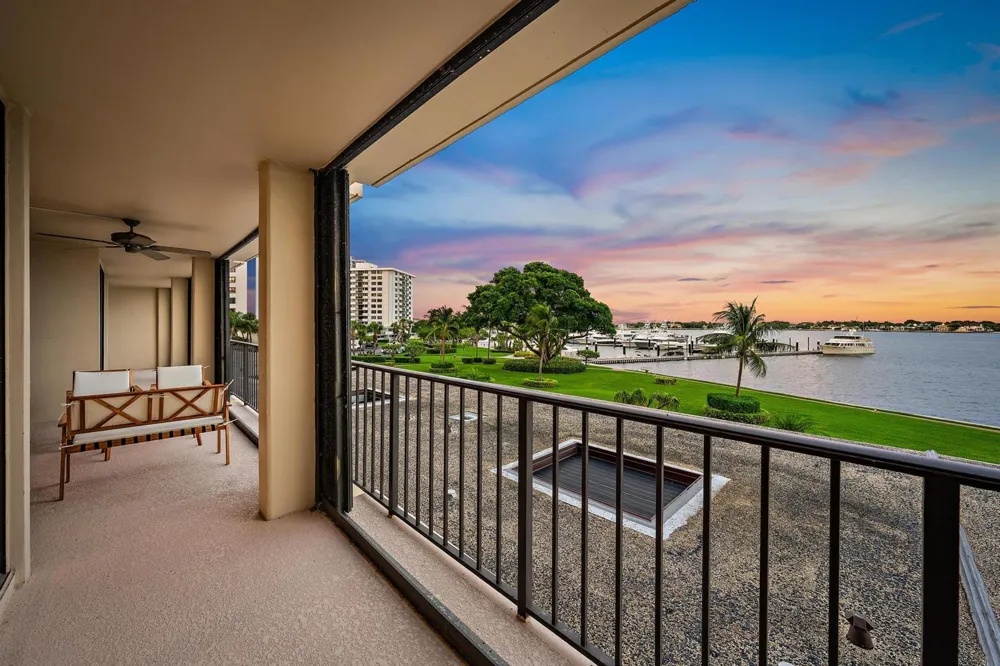 134 LAKESHORE DRIVE #316 North Palm Beach, FL 33408