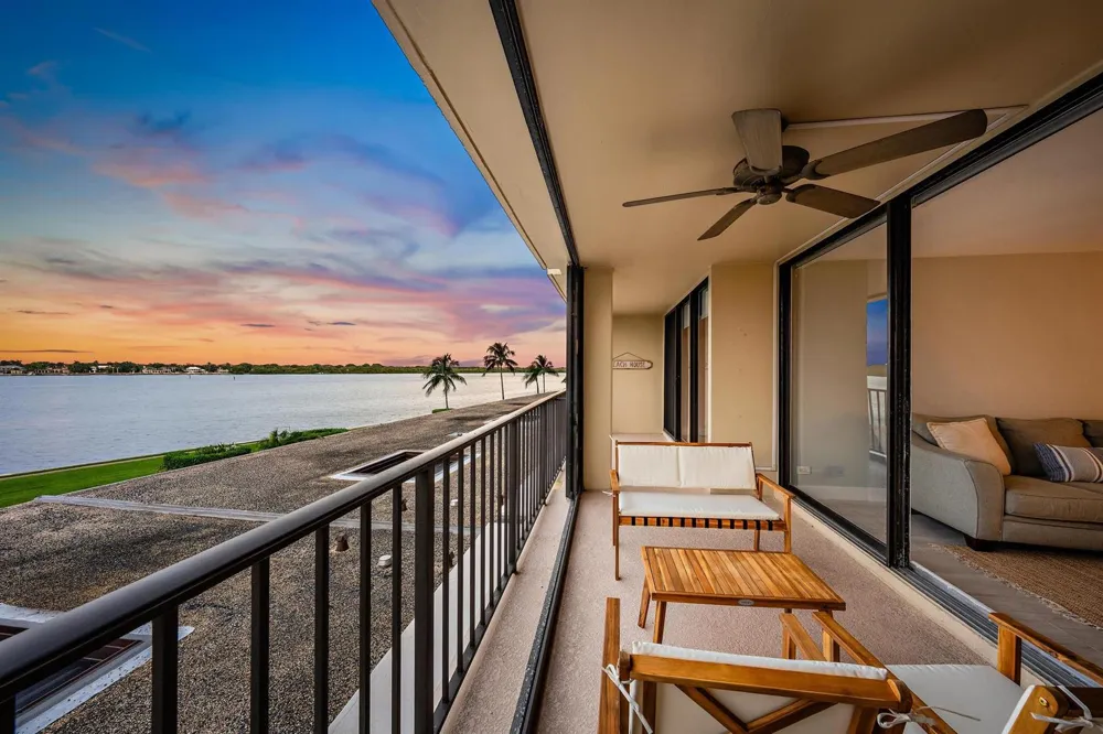 134 LAKESHORE DRIVE #316 North Palm Beach, FL 33408