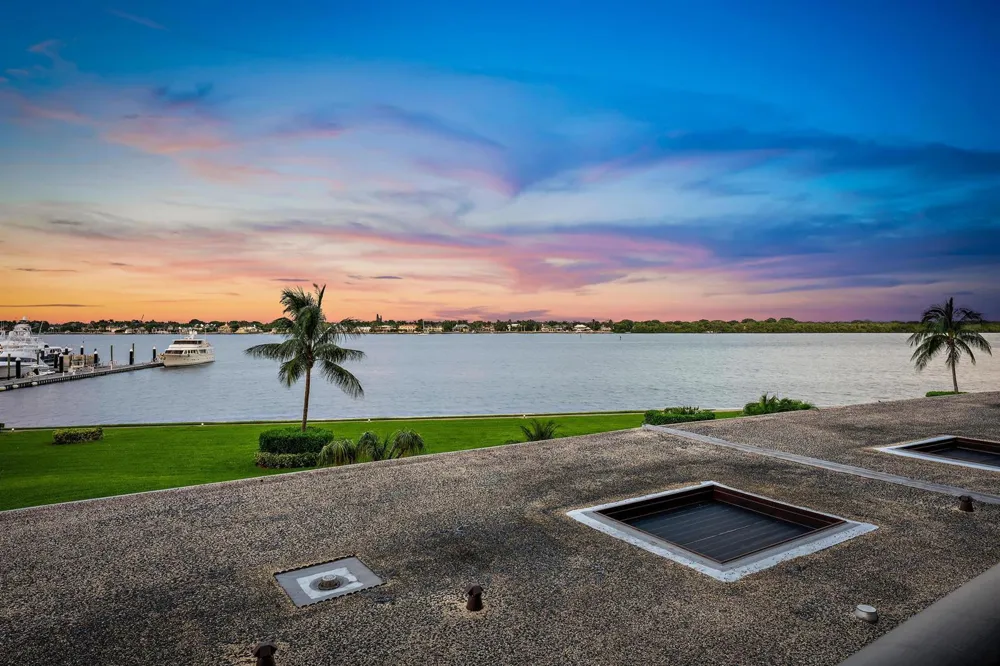 134 LAKESHORE DRIVE #316 North Palm Beach, FL 33408