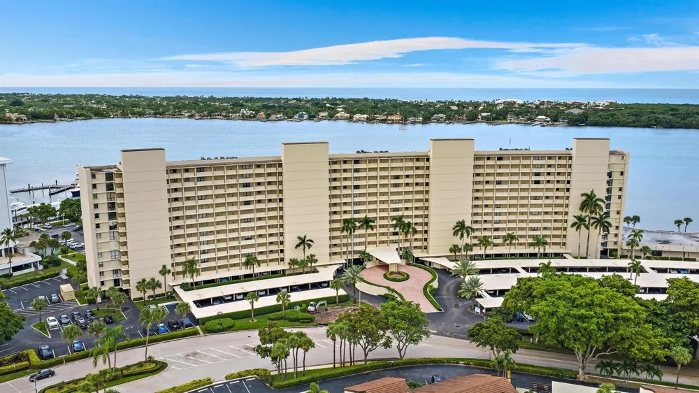 134 LAKESHORE DRIVE #316 North Palm Beach, FL 33408