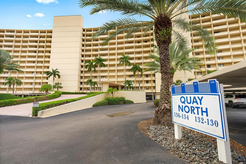 134 LAKESHORE DRIVE #316 North Palm Beach, FL 33408