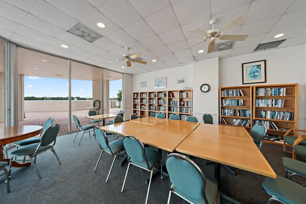 134 LAKESHORE DRIVE #316 North Palm Beach, FL 33408