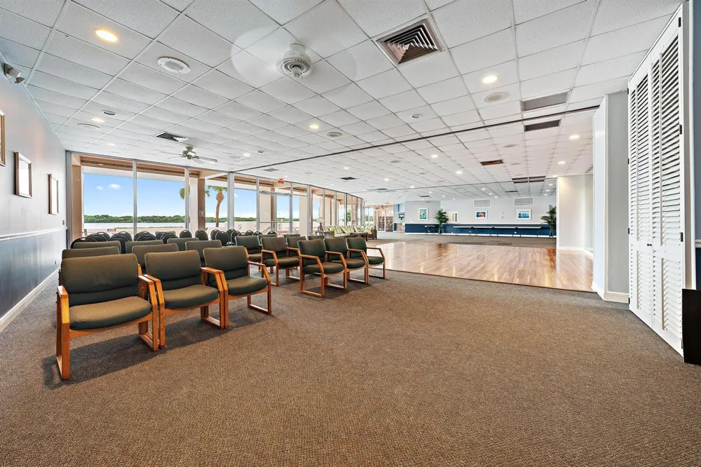 134 LAKESHORE DRIVE #316 North Palm Beach, FL 33408