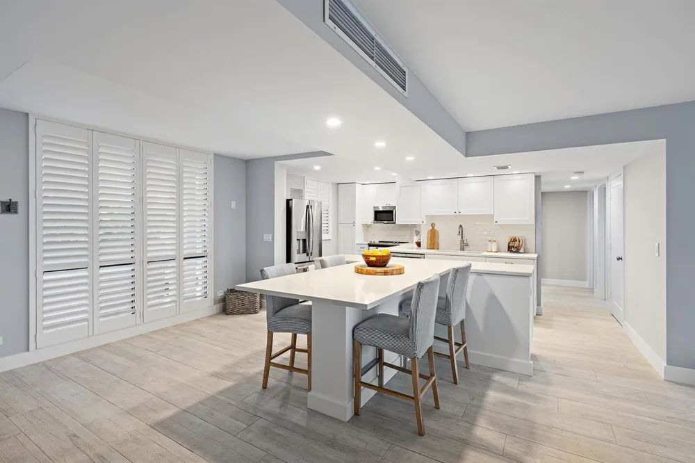134 LAKESHORE DRIVE #316 North Palm Beach, FL 33408