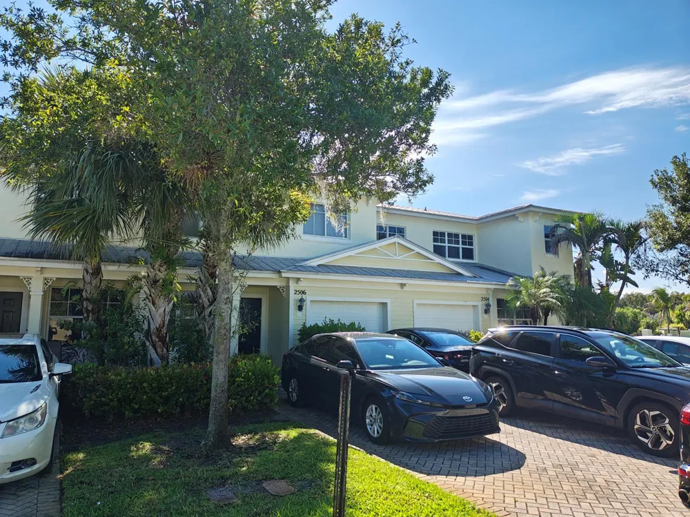 2506 Creekside Drive Fort Pierce, FL 34981