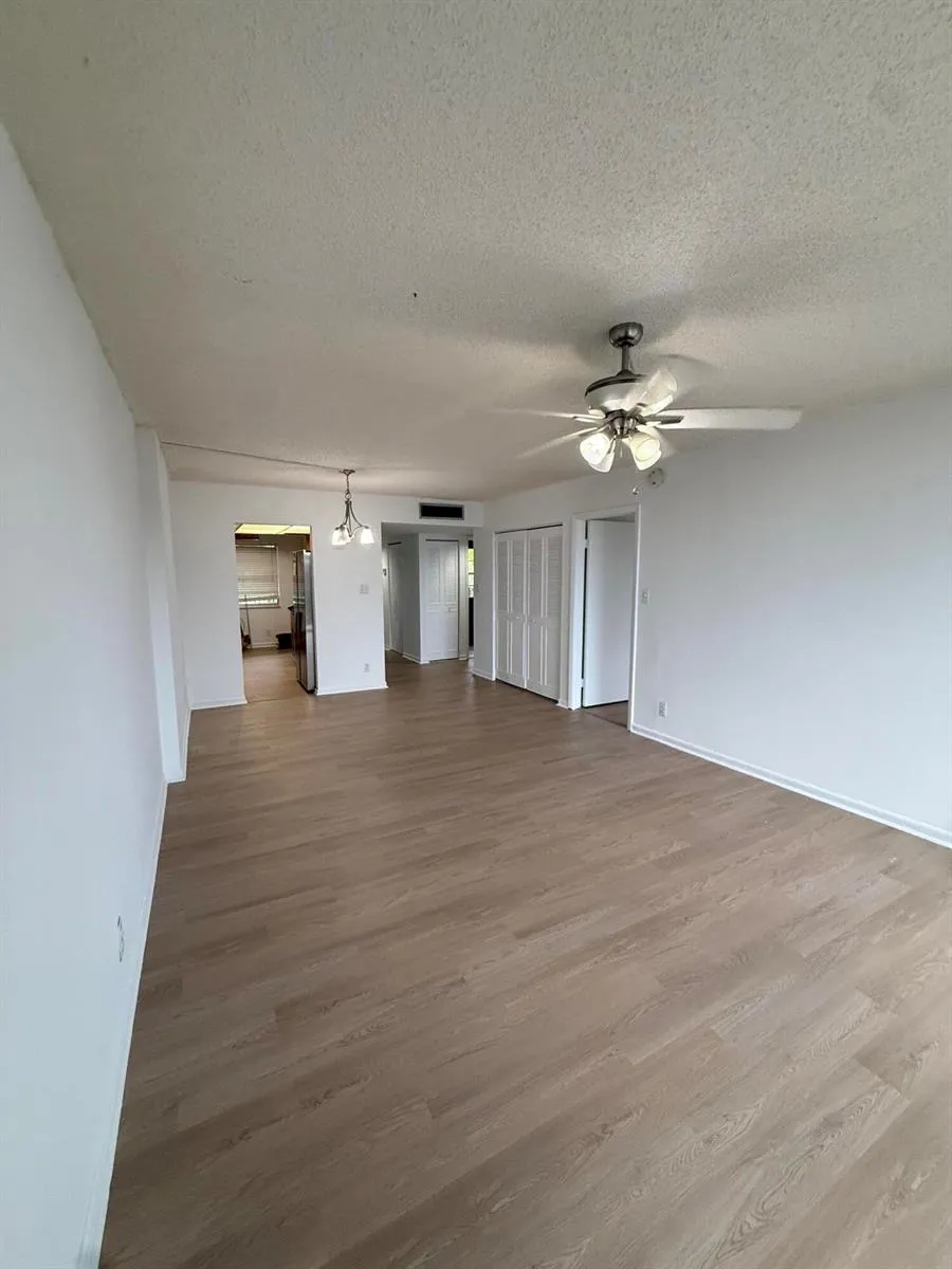 3161 NW 47TH TERRACE #402 Lauderdale Lakes, FL 33319