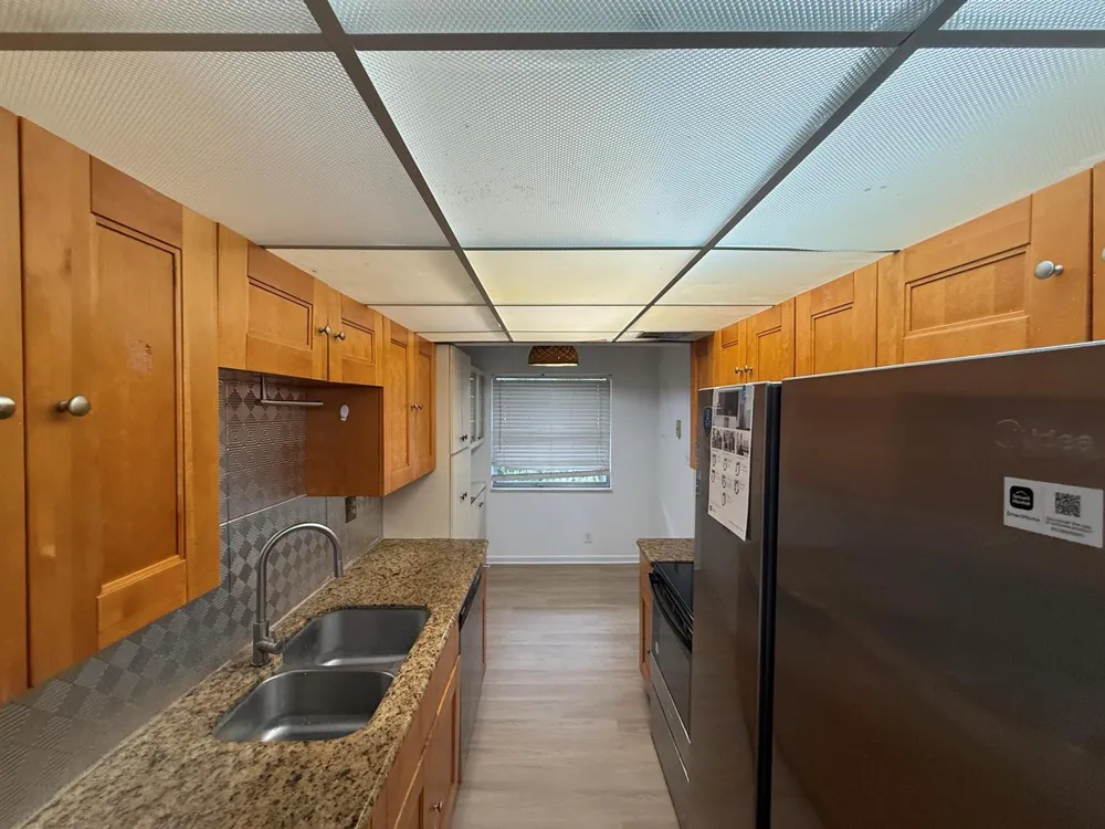 3161 NW 47TH TERRACE #402 Lauderdale Lakes, FL 33319