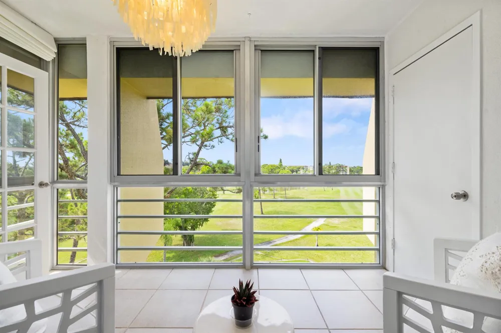 3654 VIA POINCIANA #603 Lake Worth, FL 33467
