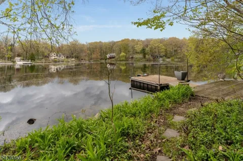 351 E Lakeshore Dr