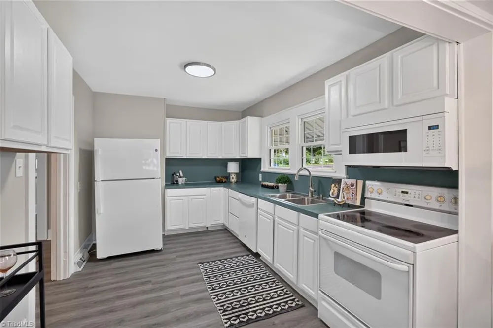 284 New Salem Road Randleman, NC 27317