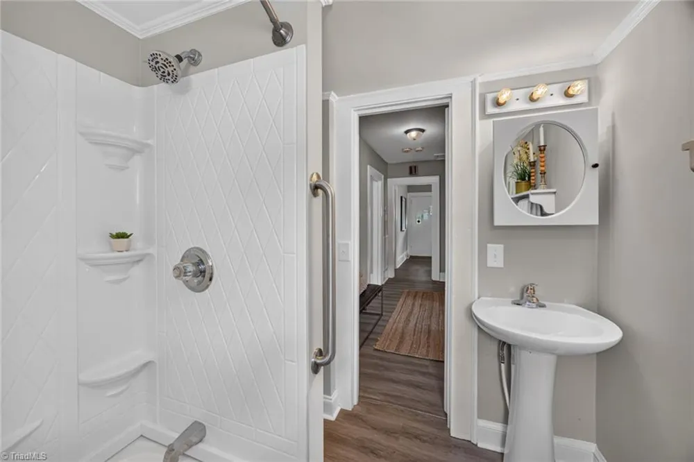 284 New Salem Road Randleman, NC 27317