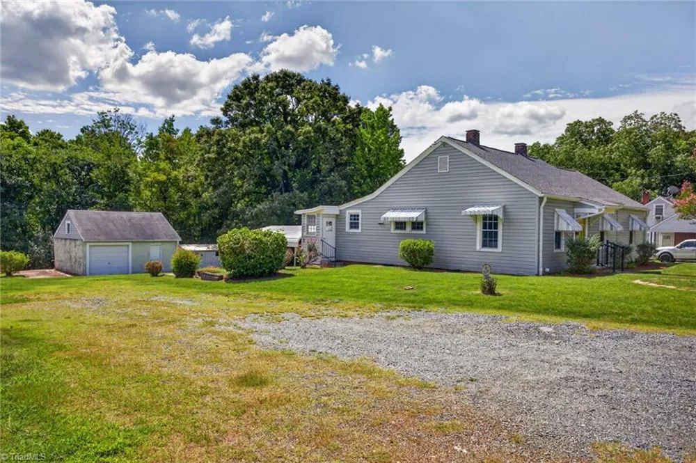 284 New Salem Road Randleman, NC 27317