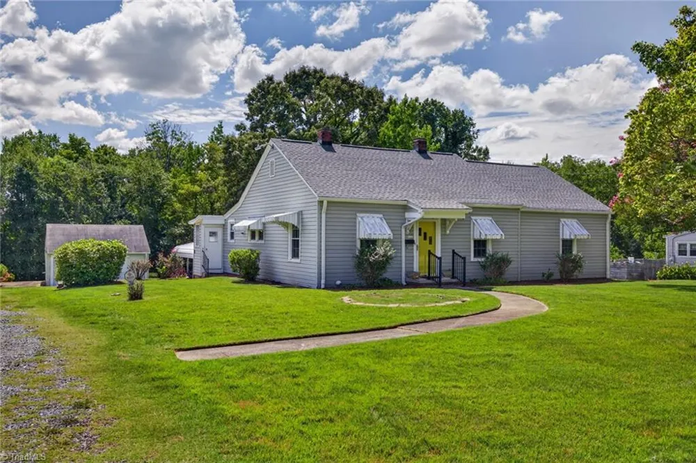 284 New Salem Road Randleman, NC 27317