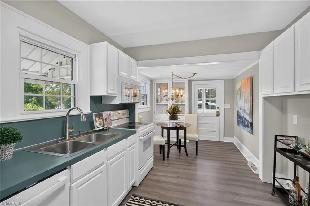 284 New Salem Road Randleman, NC 27317