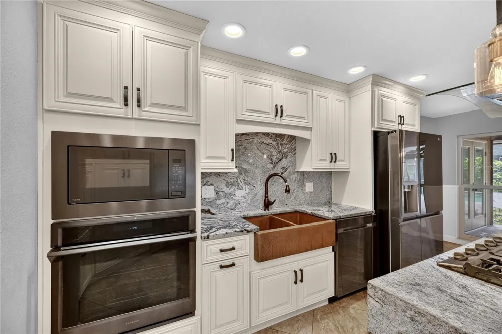 2203 GREENHILLS DRIVE Valrico, FL 33596