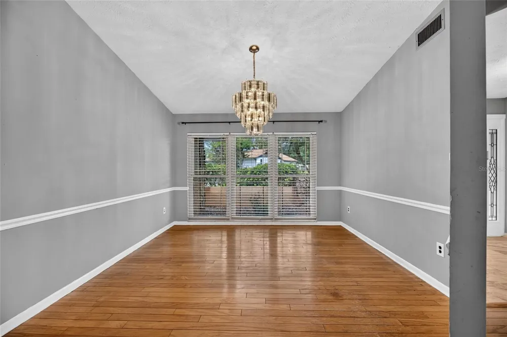 2203 GREENHILLS DRIVE Valrico, FL 33596