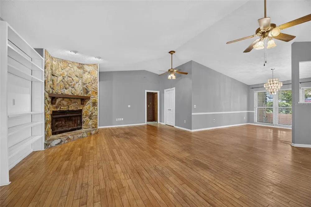 2203 GREENHILLS DRIVE Valrico, FL 33596