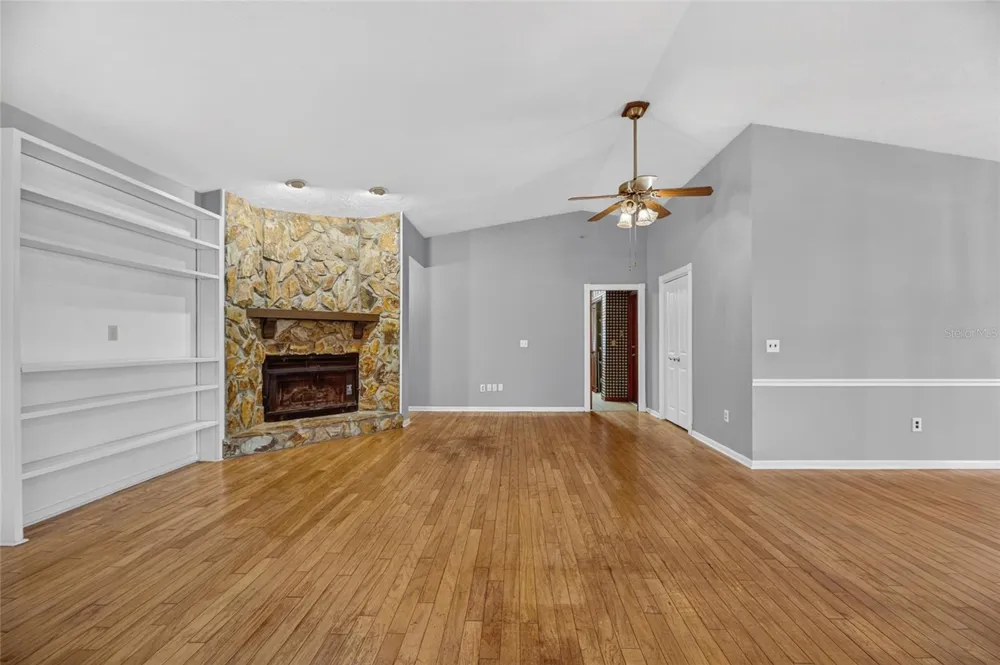 2203 GREENHILLS DRIVE Valrico, FL 33596